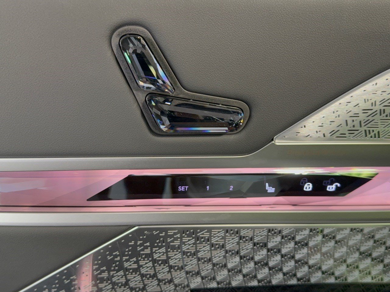 New 2026 BMW i7 xDrive60 AWD/4WD image 16
