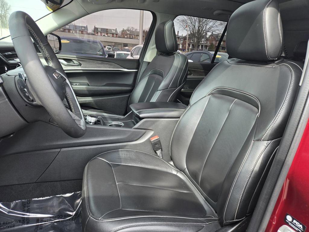 Used 2023 Jeep Grand Cherokee 4WD 4xe image 10