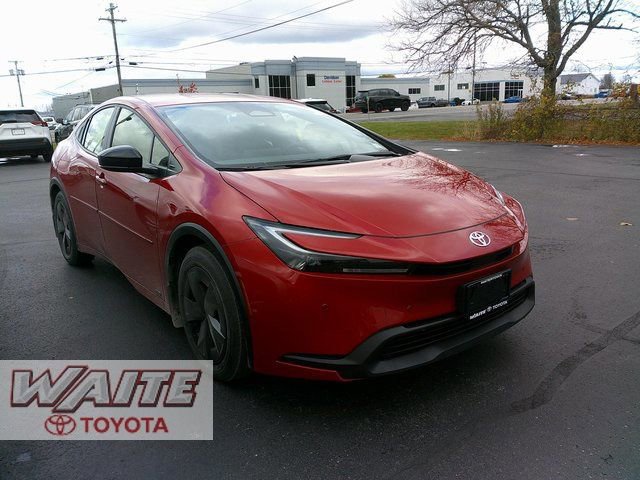 New 2026 Toyota Prius LE image 1