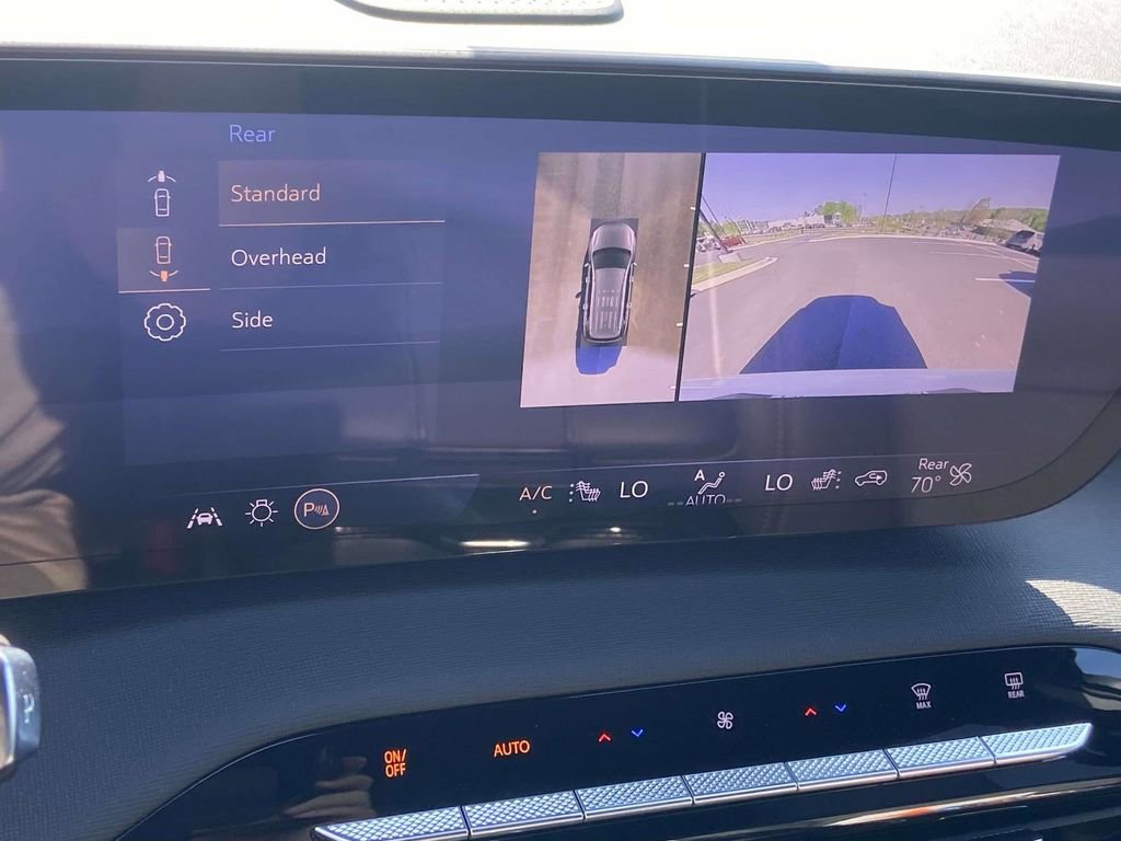 Used 2025 Buick Enclave Preferred image 26