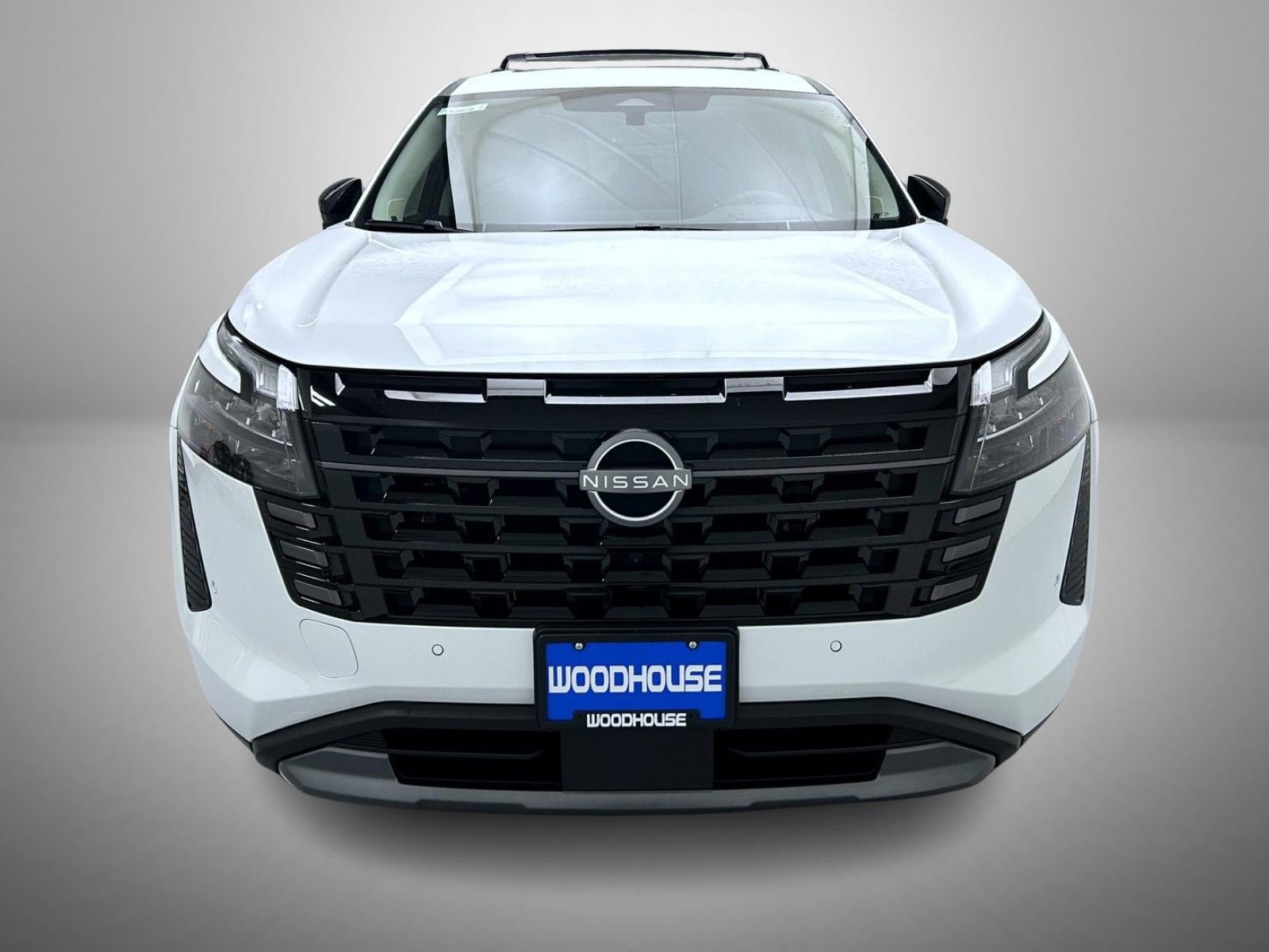 New 2026 Nissan Pathfinder Platinum image 2