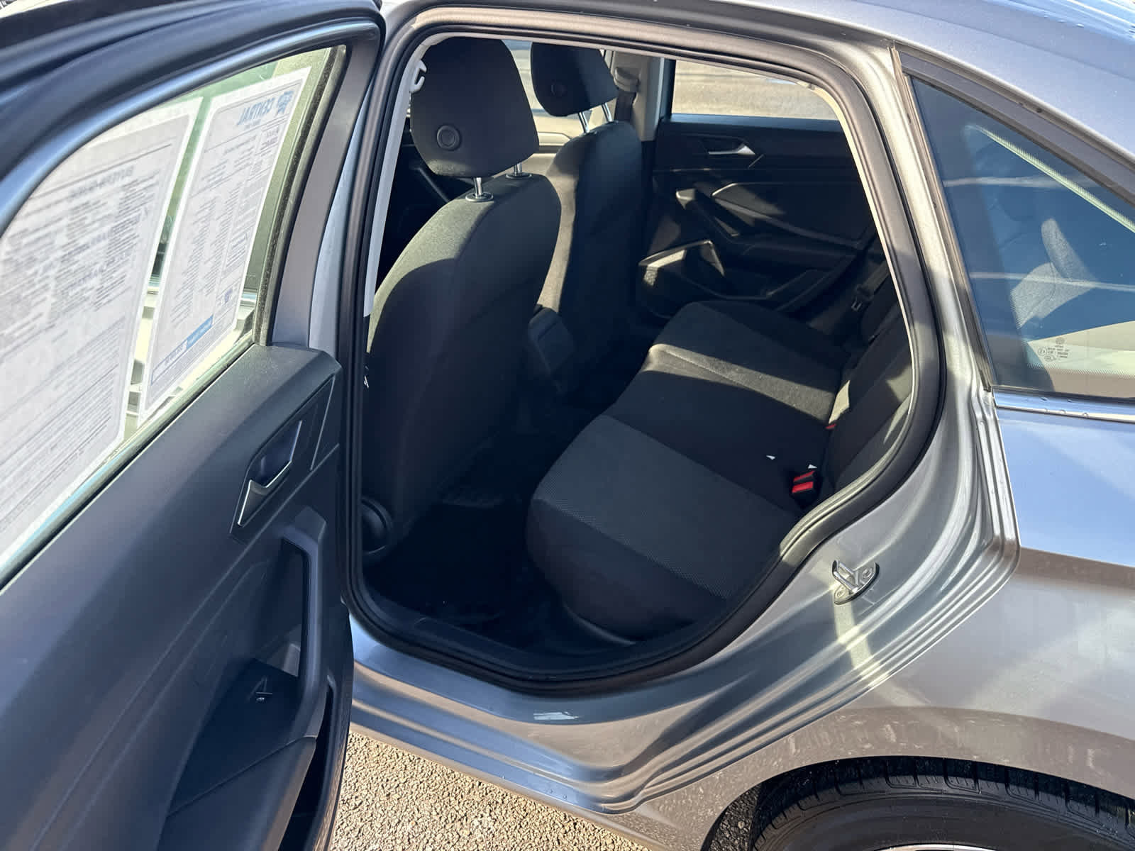 Used 2021 Volkswagen Jetta SE image 12