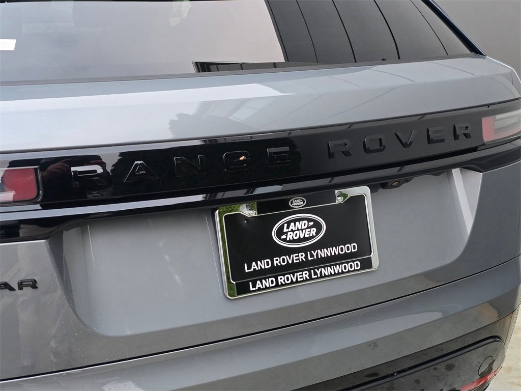 New 2025 Land Rover Range Rover Velar Dynamic SE image 8