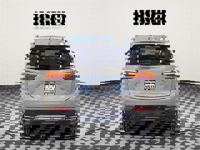 Certified 2025 Buick Envision Sport Touring image 8