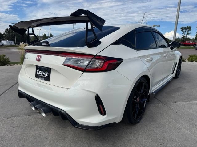 Used 2024 Honda Civic Type R image 8