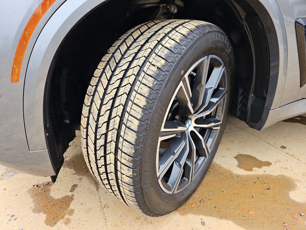 Used 2024 BMW X5 M60i w/ Executive Package AWD/4WD image 18
