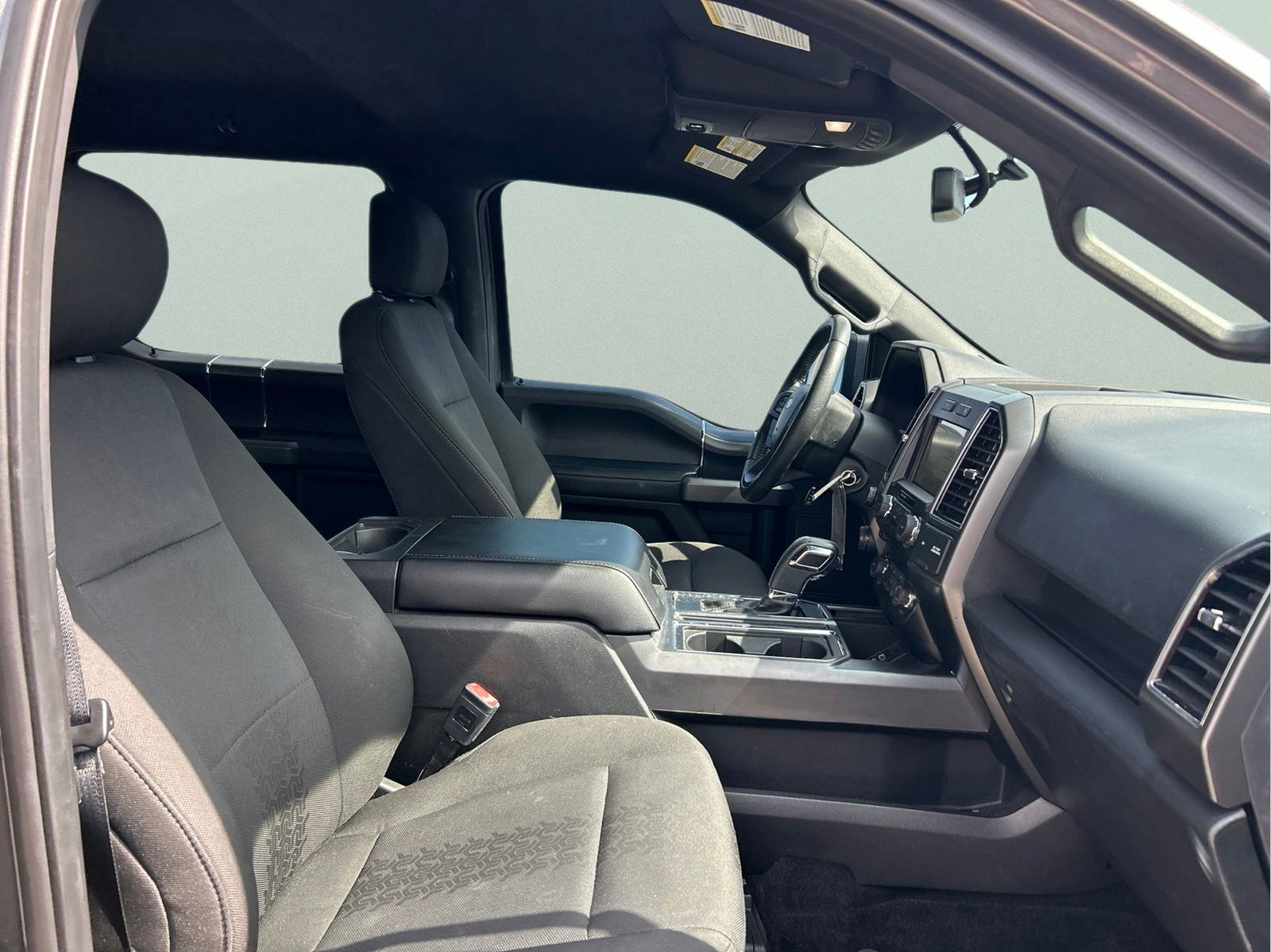 Used 2018 Ford F150 XLT w/ Equipment Group 302A Luxury AWD/4WD image 12