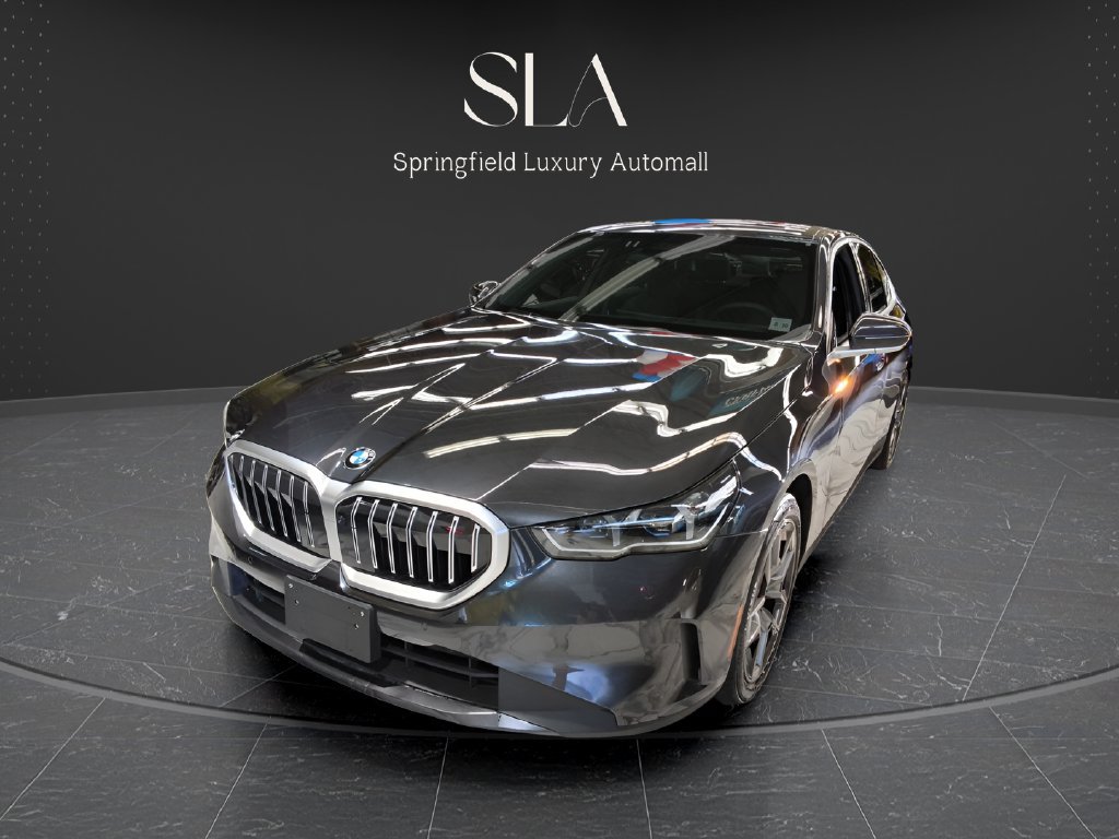 Used 2026 BMW 530i xDrive AWD/4WD image 4