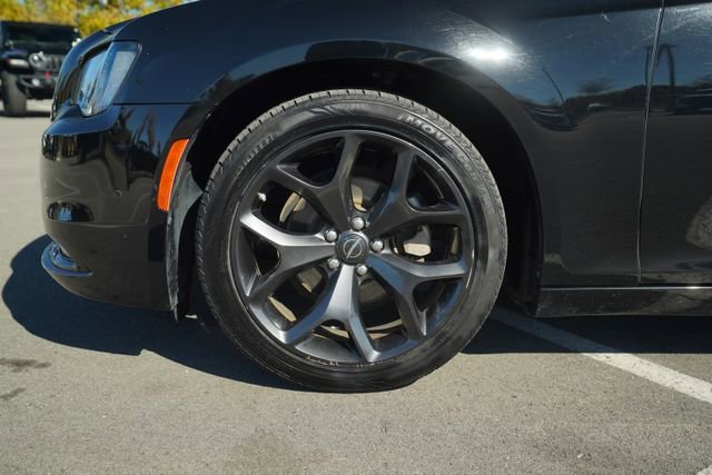 Used 2023 Chrysler 300 S image 12