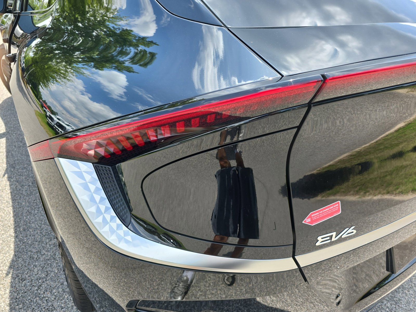 New 2025 Kia EV6 Wind image 32