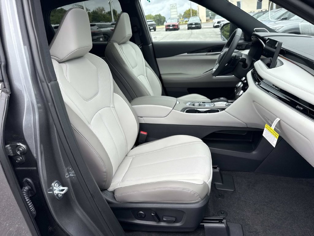 New 2027 INFINITI QX65 Sport w/ Cargo Package AWD/4WD image 18