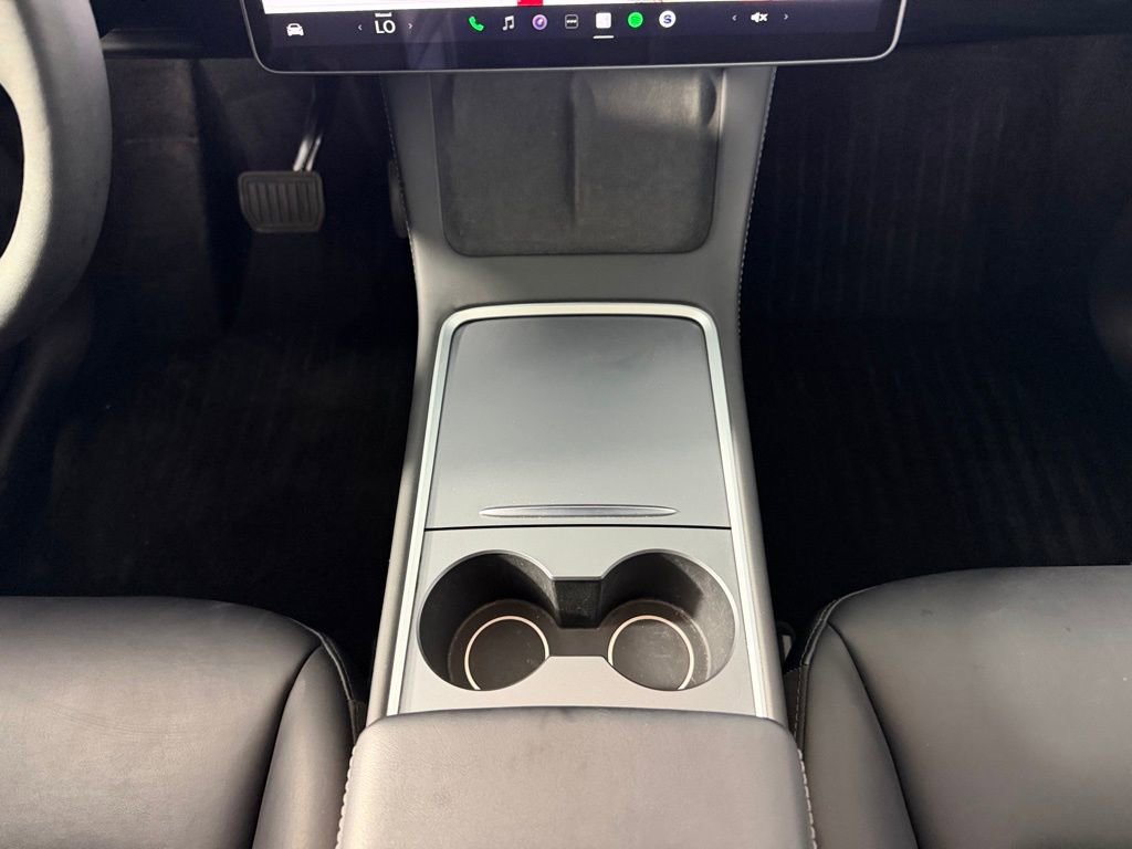 Used 2024 Tesla Model Y Long Range image 19