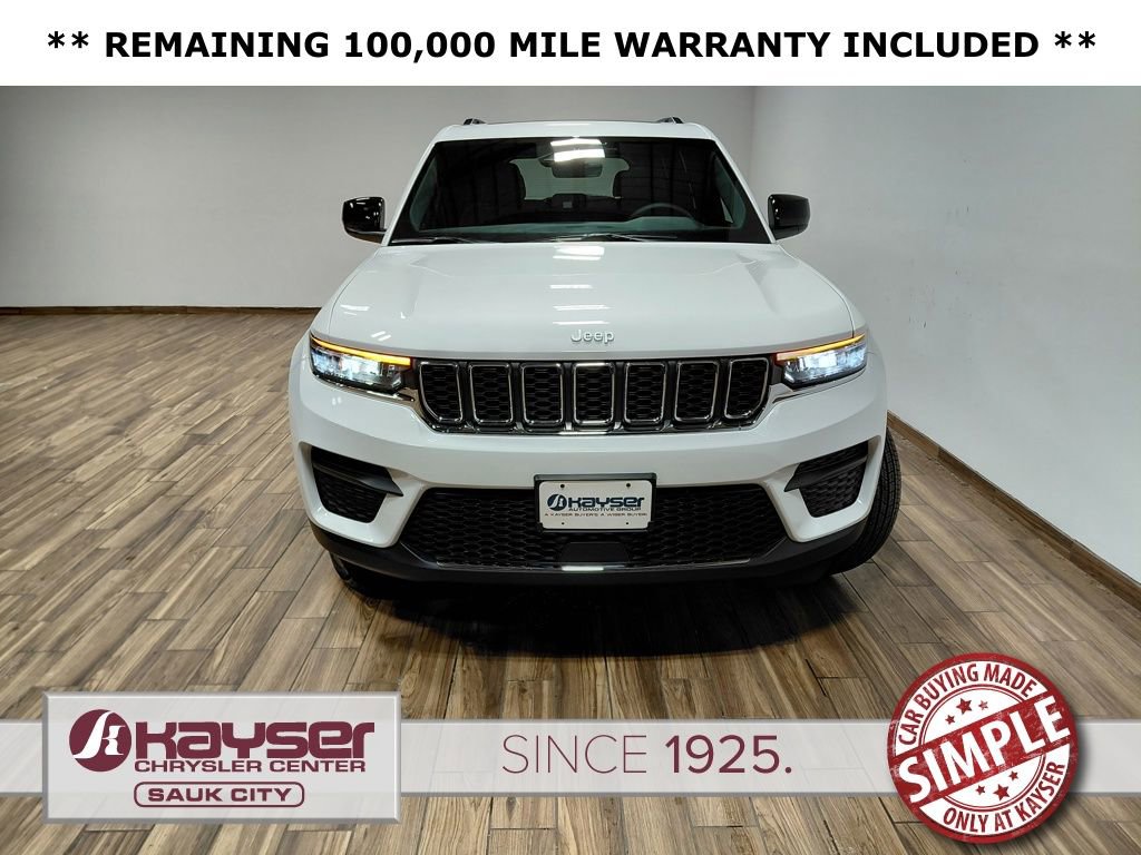 Certified 2025 Jeep Grand Cherokee Laredo X image 3