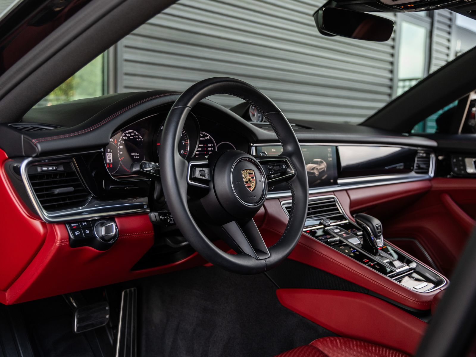 Certified 2023 Porsche Panamera 4S AWD/4WD image 4