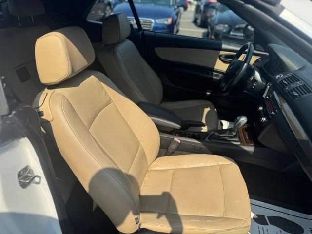 Used 2013 BMW 128i Convertible RWD image 22
