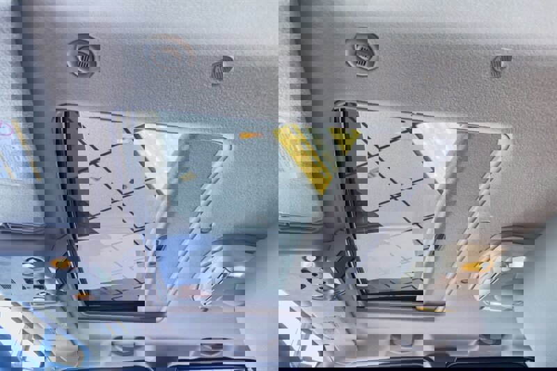 Used 2004 HUMMER H2 w/ Preferred Equipment Group image 15