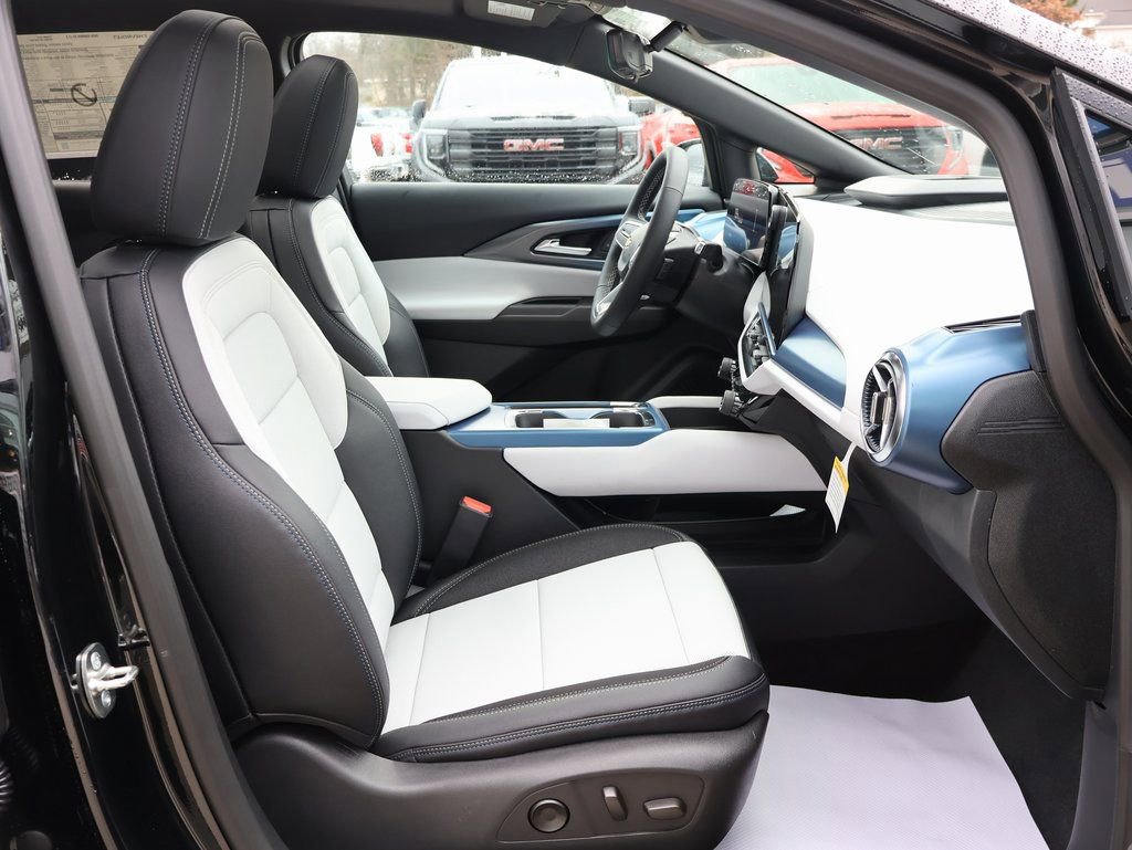 New 2026 Chevrolet Equinox EV LT FWD image 34