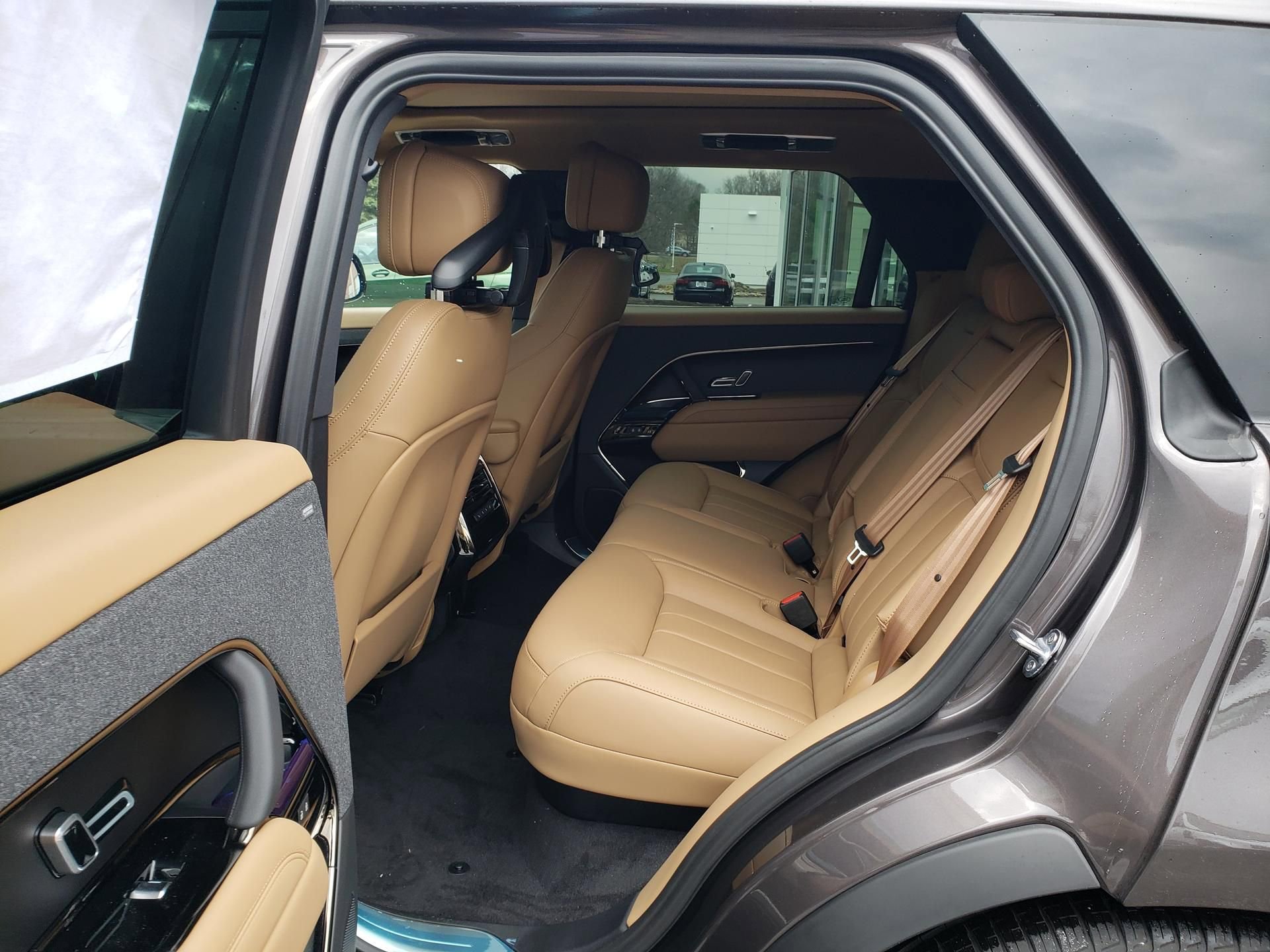 New 2026 Land Rover Range Rover Sport SE image 11