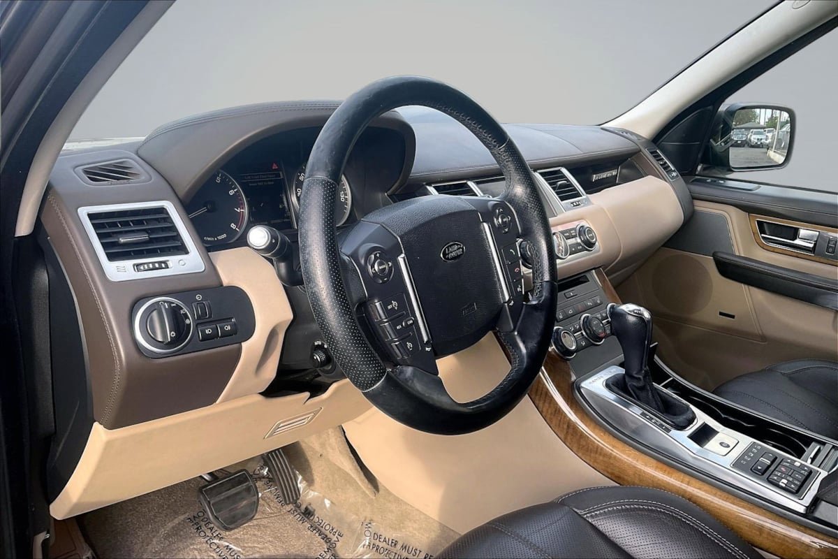 Used 2013 Land Rover Range Rover Sport HSE LUX AWD/4WD image 14