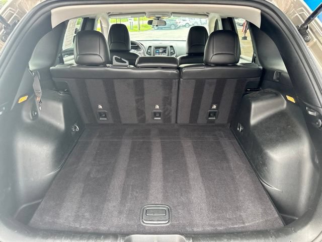 Used 2019 Jeep Cherokee Latitude Plus w/ Cold Weather Group AWD/4WD image 26