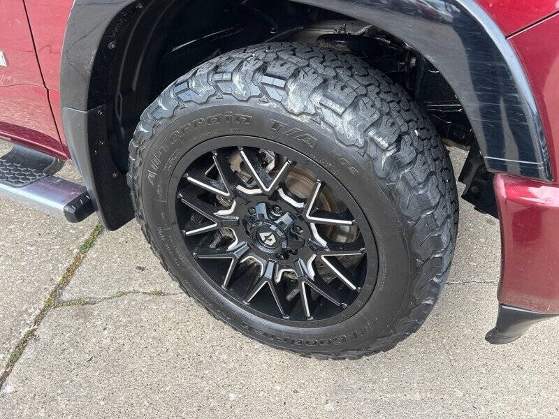 Used 2021 RAM 1500 Laramie w/ Sport Appearance Package image 10