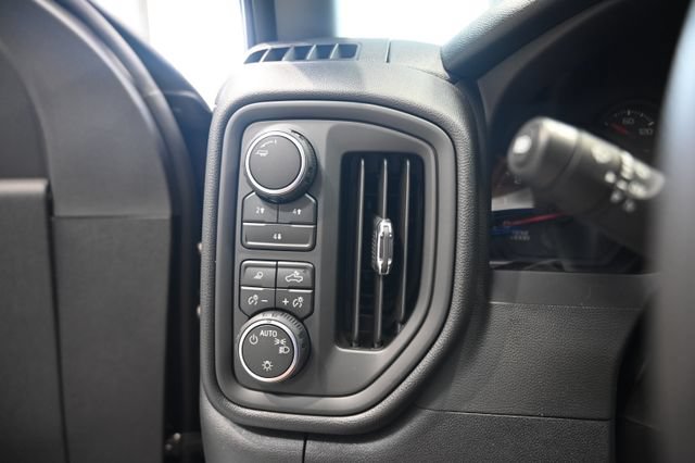 New 2026 Chevrolet Silverado 2500 Custom w/ Custom Value Package AWD/4WD image 22