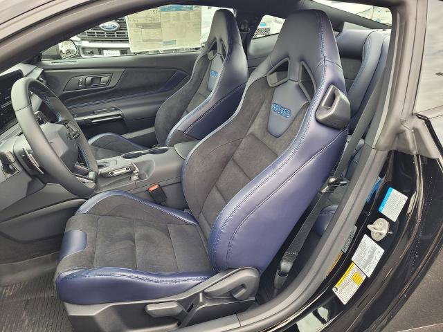 New 2026 Ford Mustang Dark Horse image 7