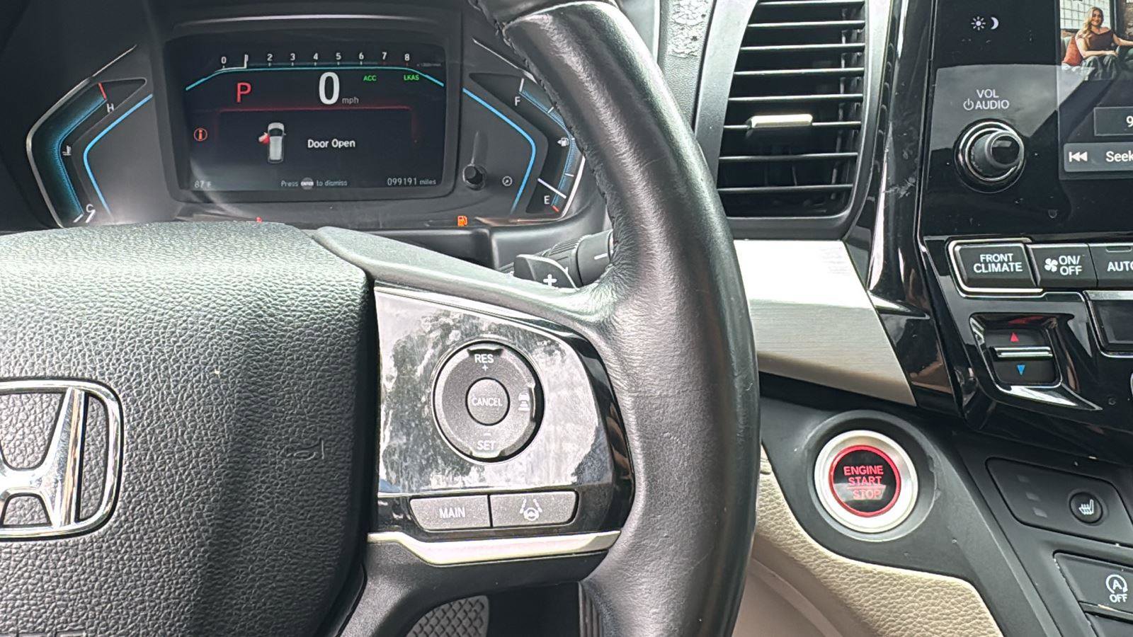 Used 2018 Honda Odyssey Touring image 14