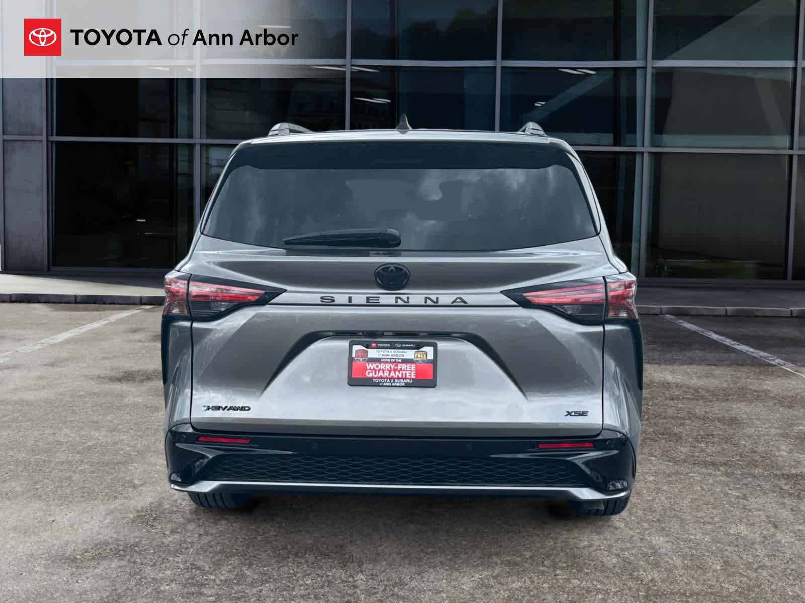 Used 2026 Toyota Sienna XSE AWD/4WD image 11