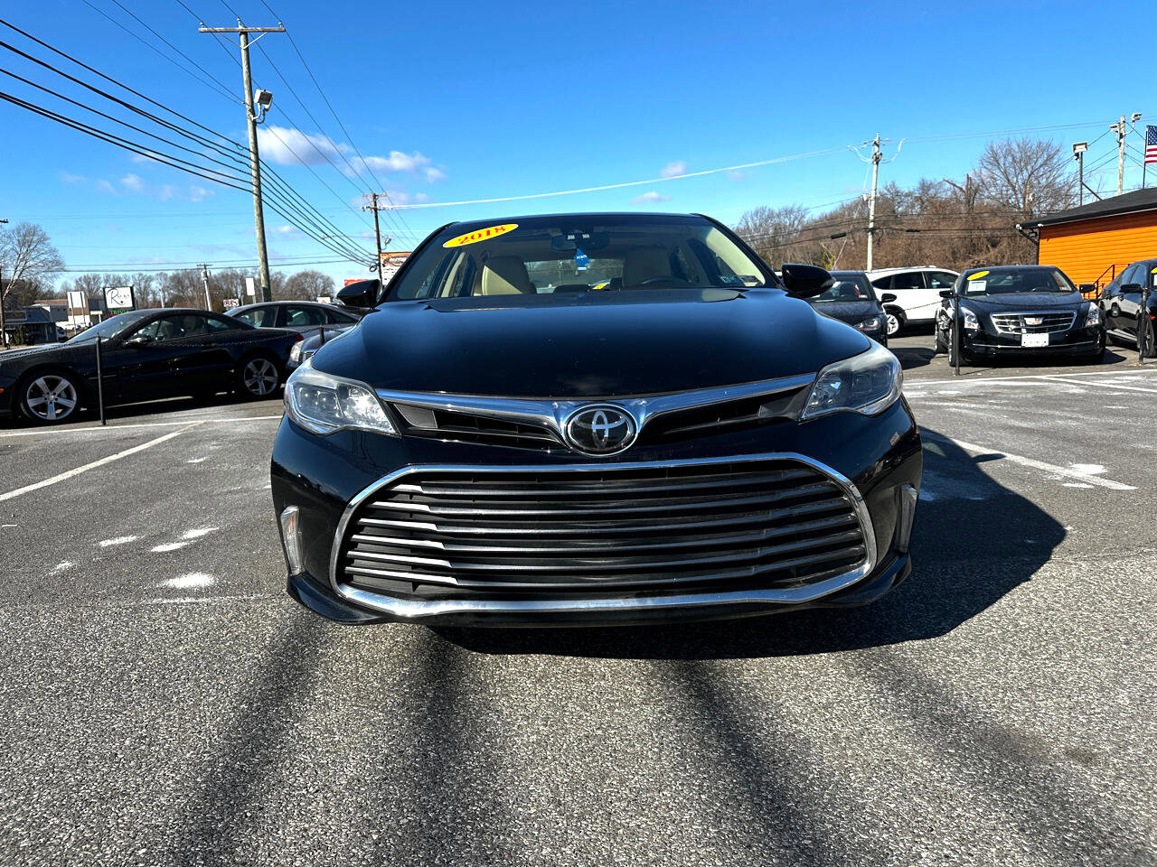 Used 2018 Toyota Avalon XLE image 2