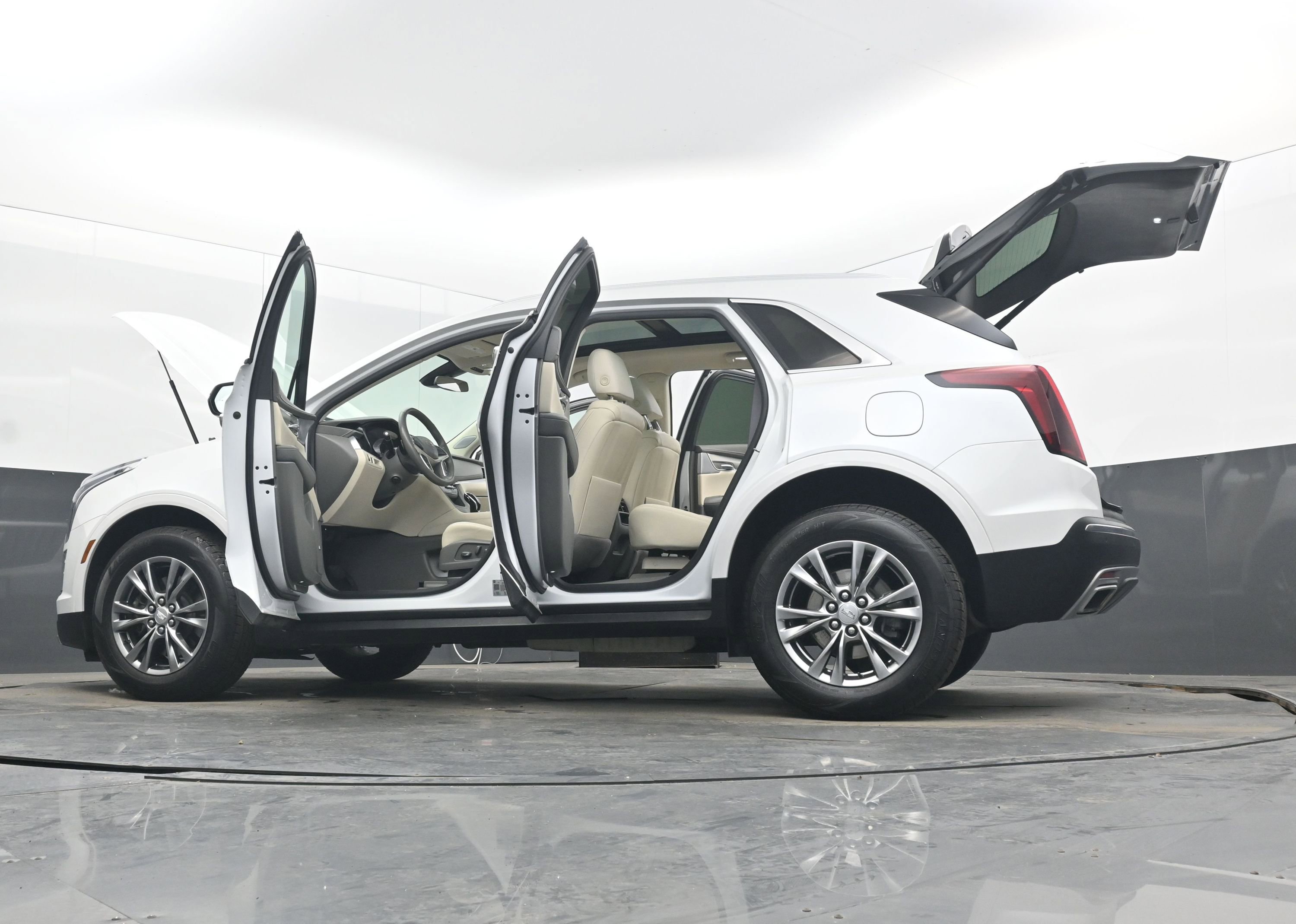 Used 2023 Cadillac XT5 Premium Luxury image 43