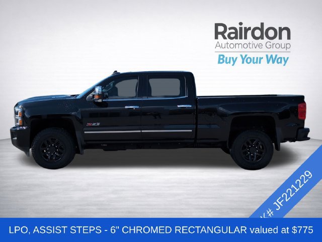 Used 2018 Chevrolet Silverado 3500 LTZ w/ Duramax Plus Package AWD/4WD image 4