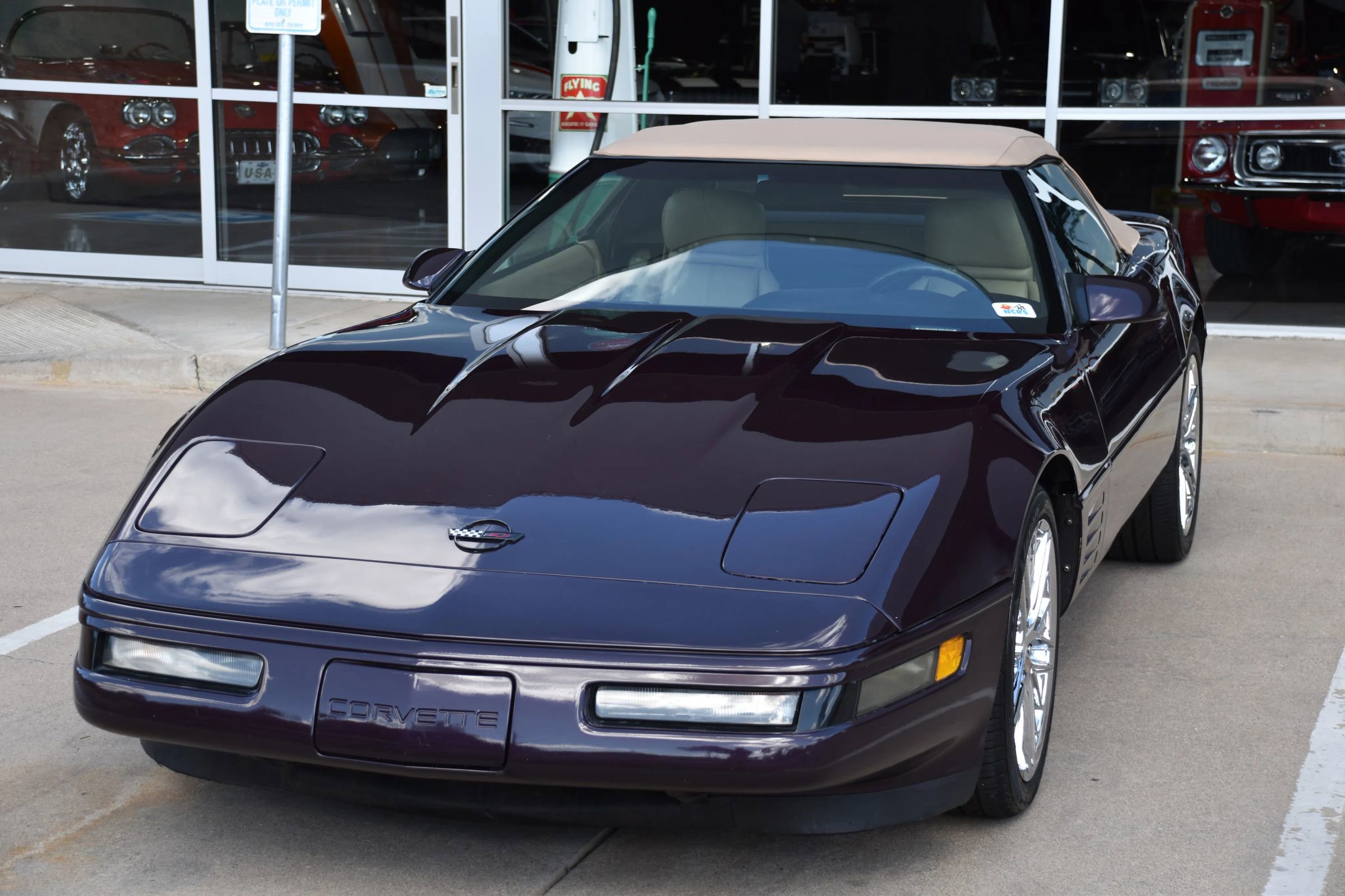 Used 1993 Chevrolet Corvette Convertible image 10
