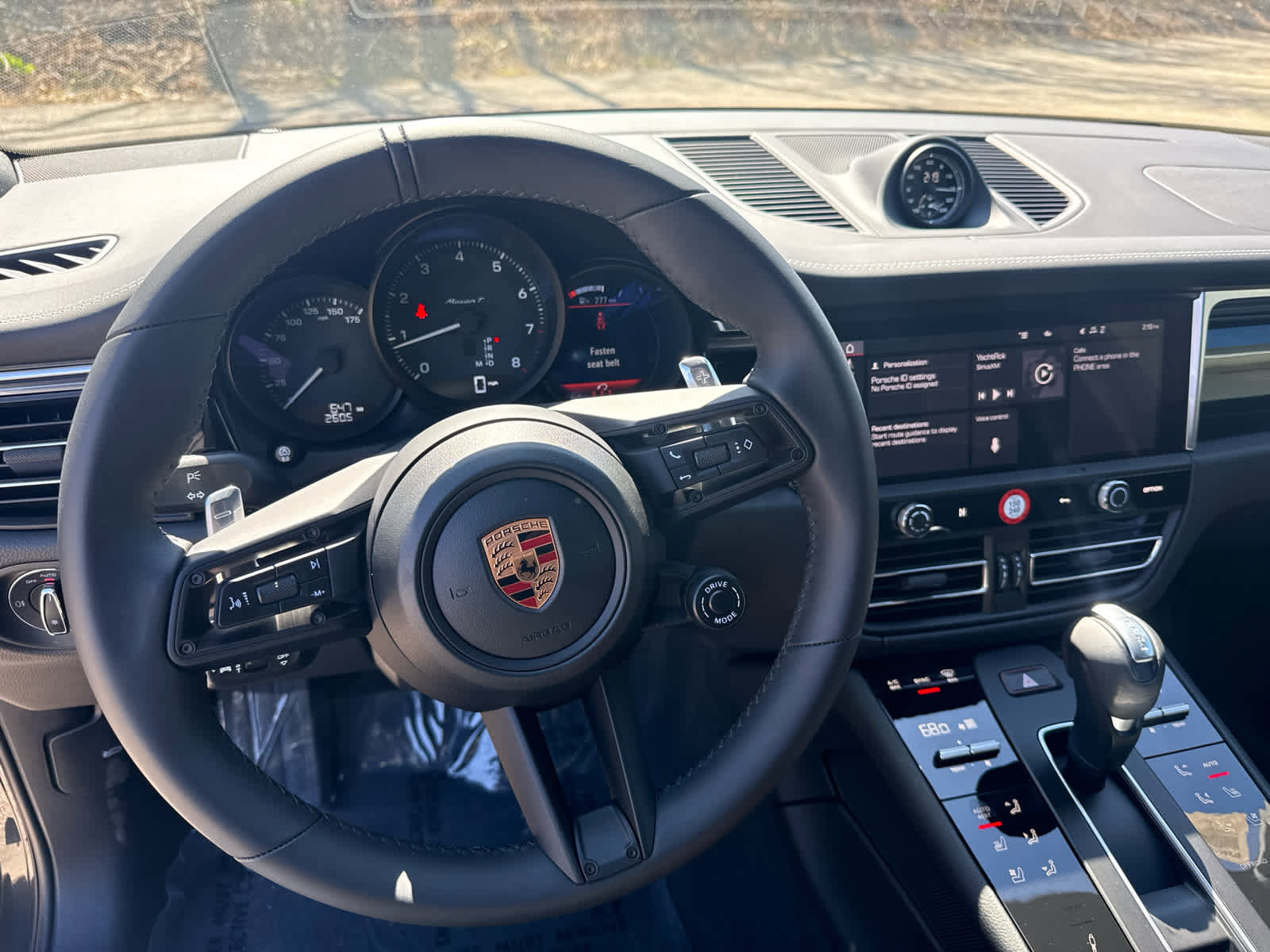 Used 2026 Porsche Macan Turbo AWD/4WD image 13