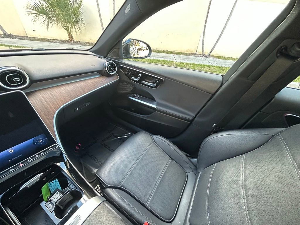 Used 2025 Mercedes-Benz C 300 Sedan image 11