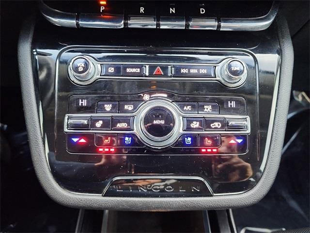 Used 2020 Lincoln Corsair Reserve w/ Equipment Group 202A image 22