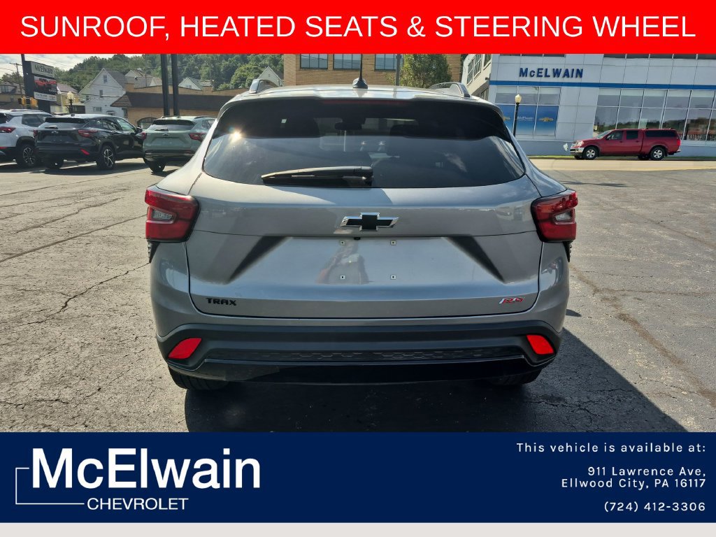 Used 2026 Chevrolet Trax RS w/ Sunroof Package FWD image 14