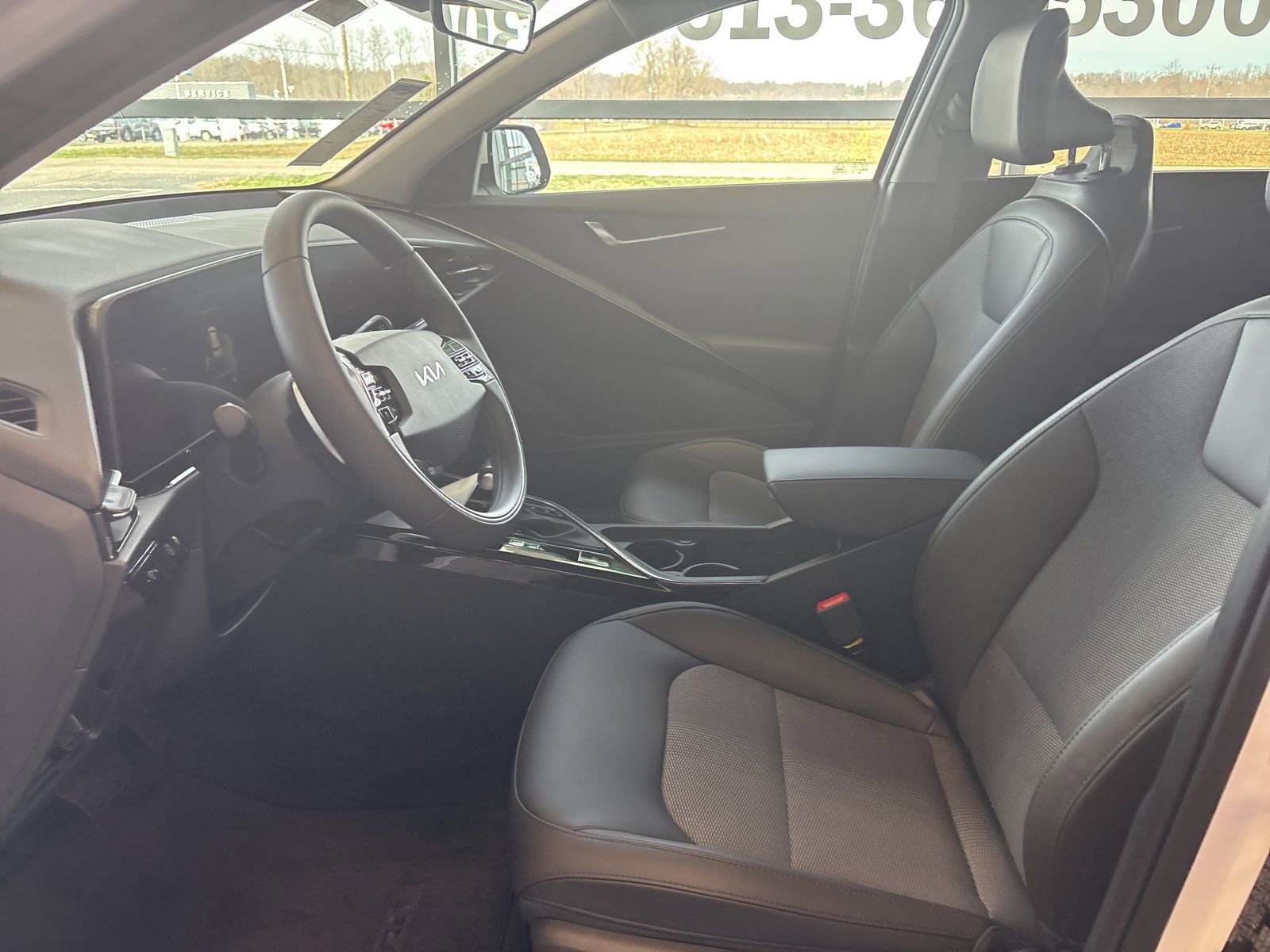 New 2025 Kia Niro EX image 11