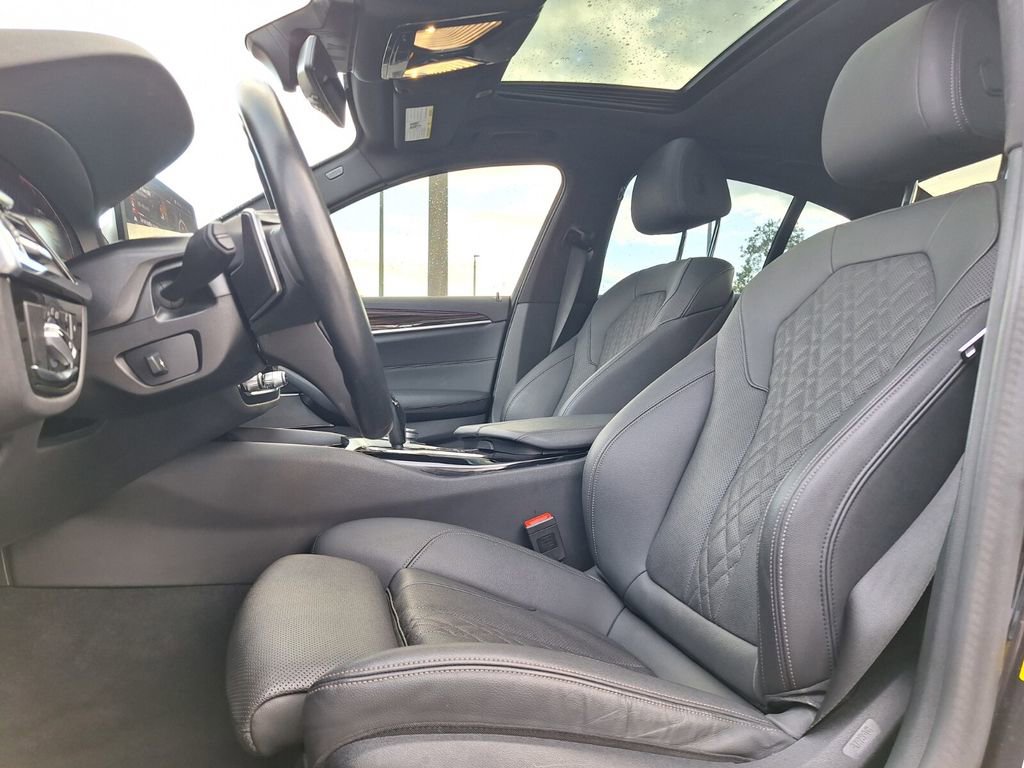 Used 2023 BMW 530i 530i w/ Premium Package image 25