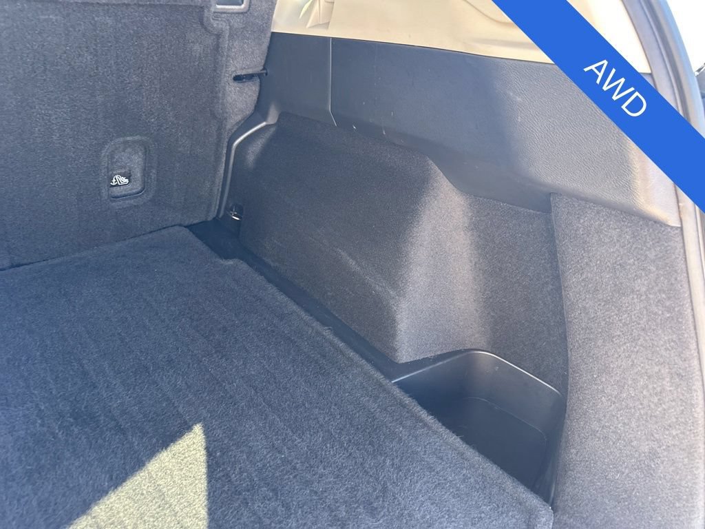 Used 2024 Nissan Rogue SV AWD/4WD image 29