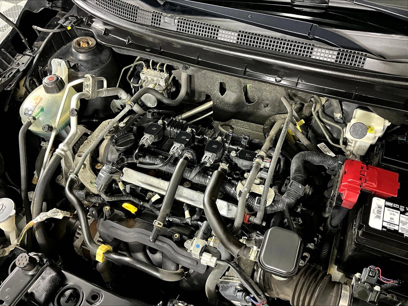 Used 2019 Nissan Kicks SV FWD image 30