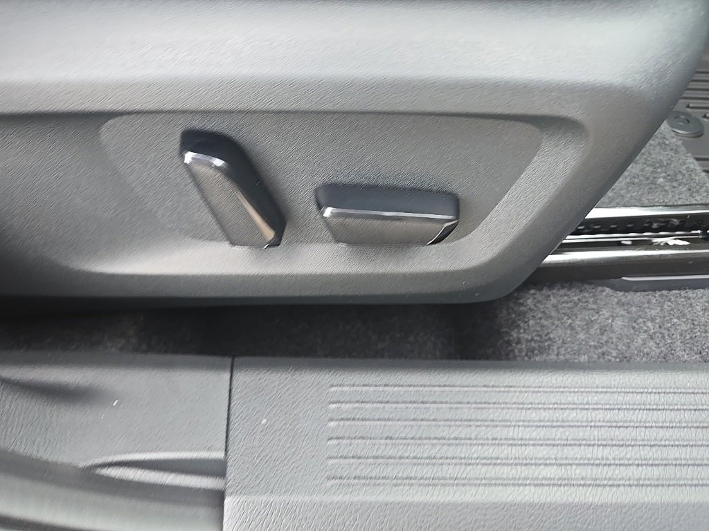 New 2026 Nissan Rogue SV w/ Rock Creek Premium Package image 28