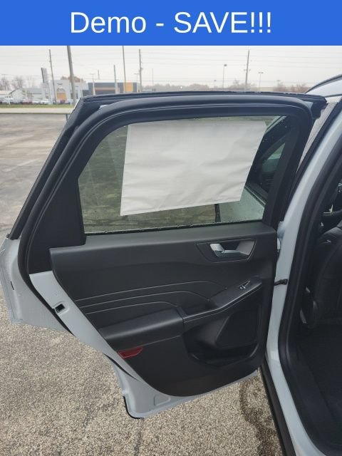 New 2026 Ford Escape SE FWD image 32