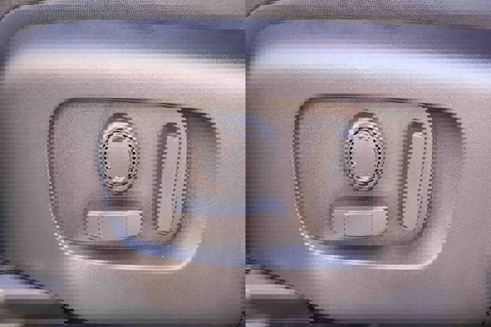 New 2025 Land Rover Discovery Sport S image 18