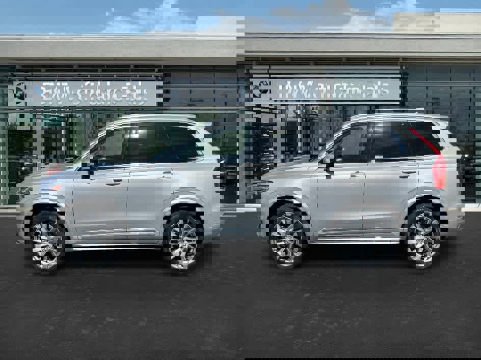 Used 2023 Volvo XC90 B6 Plus image 5