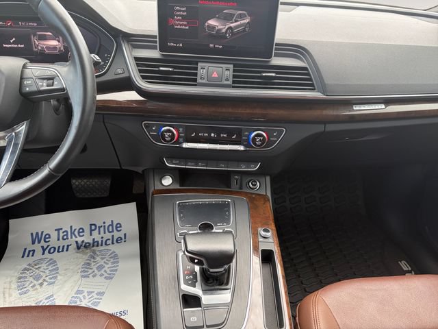 Used 2020 Audi Q5 Premium w/ Premium Plus Package AWD/4WD image 11