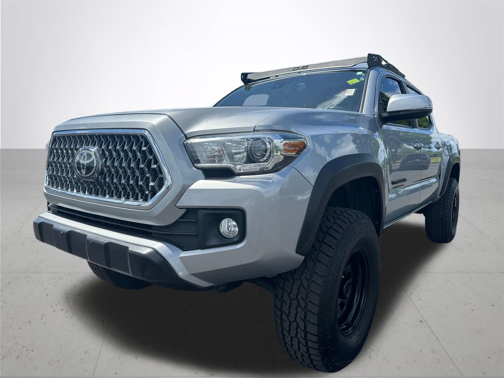Used 2019 Toyota Tacoma TRD Off-Road AWD/4WD image 2