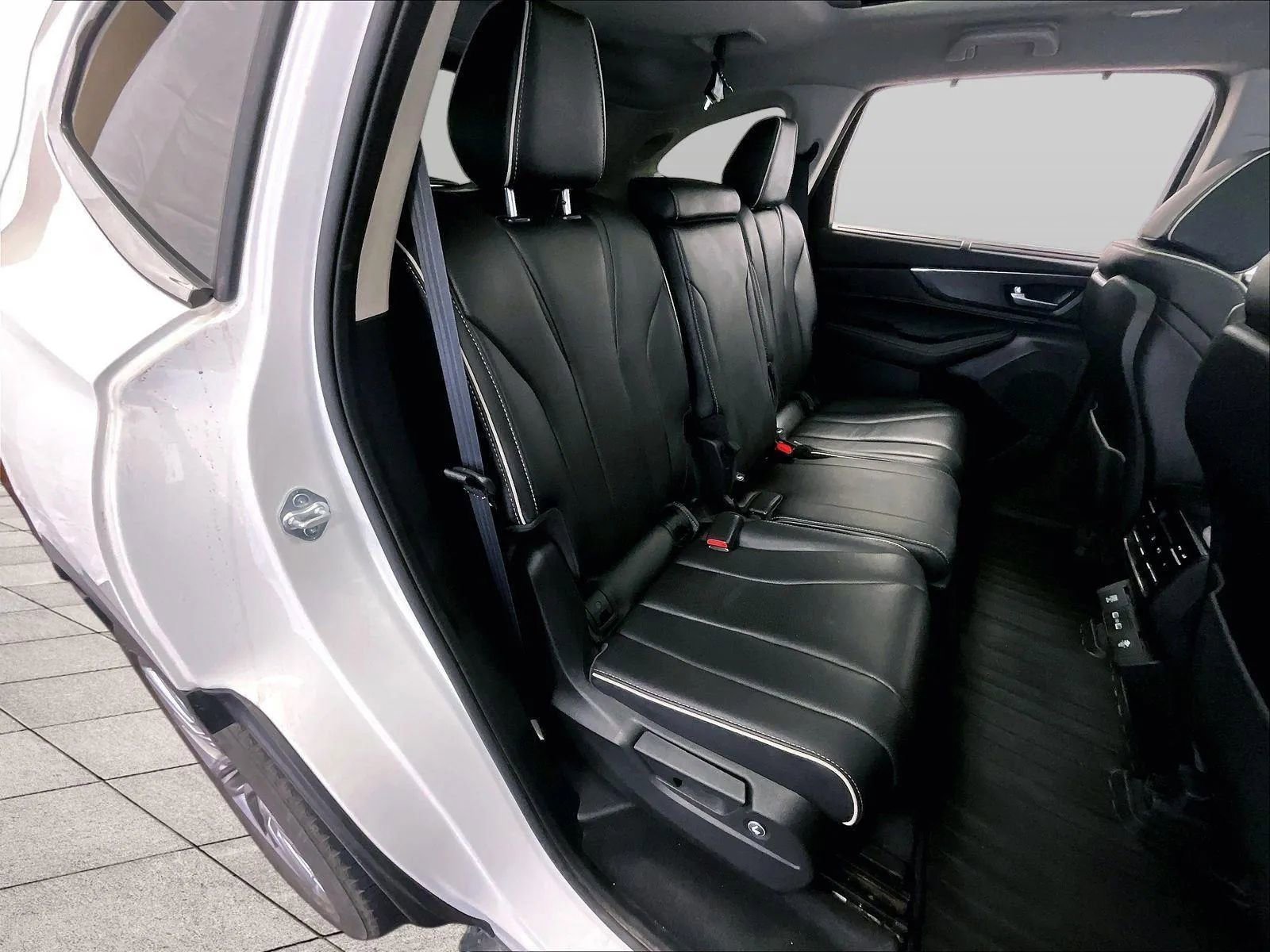 Used 2022 Acura MDX SH-AWD w/ Advance Package image 26