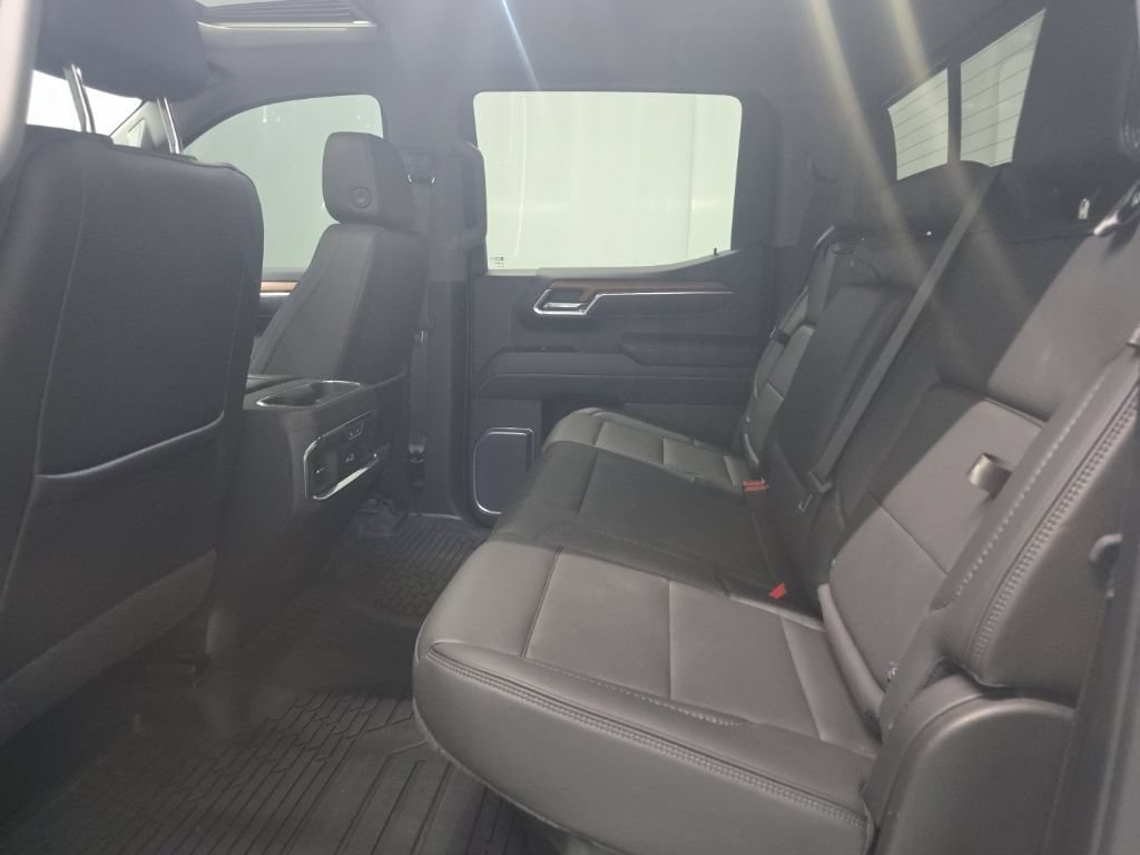 Used 2023 GMC Sierra 1500 Denali AWD/4WD image 9