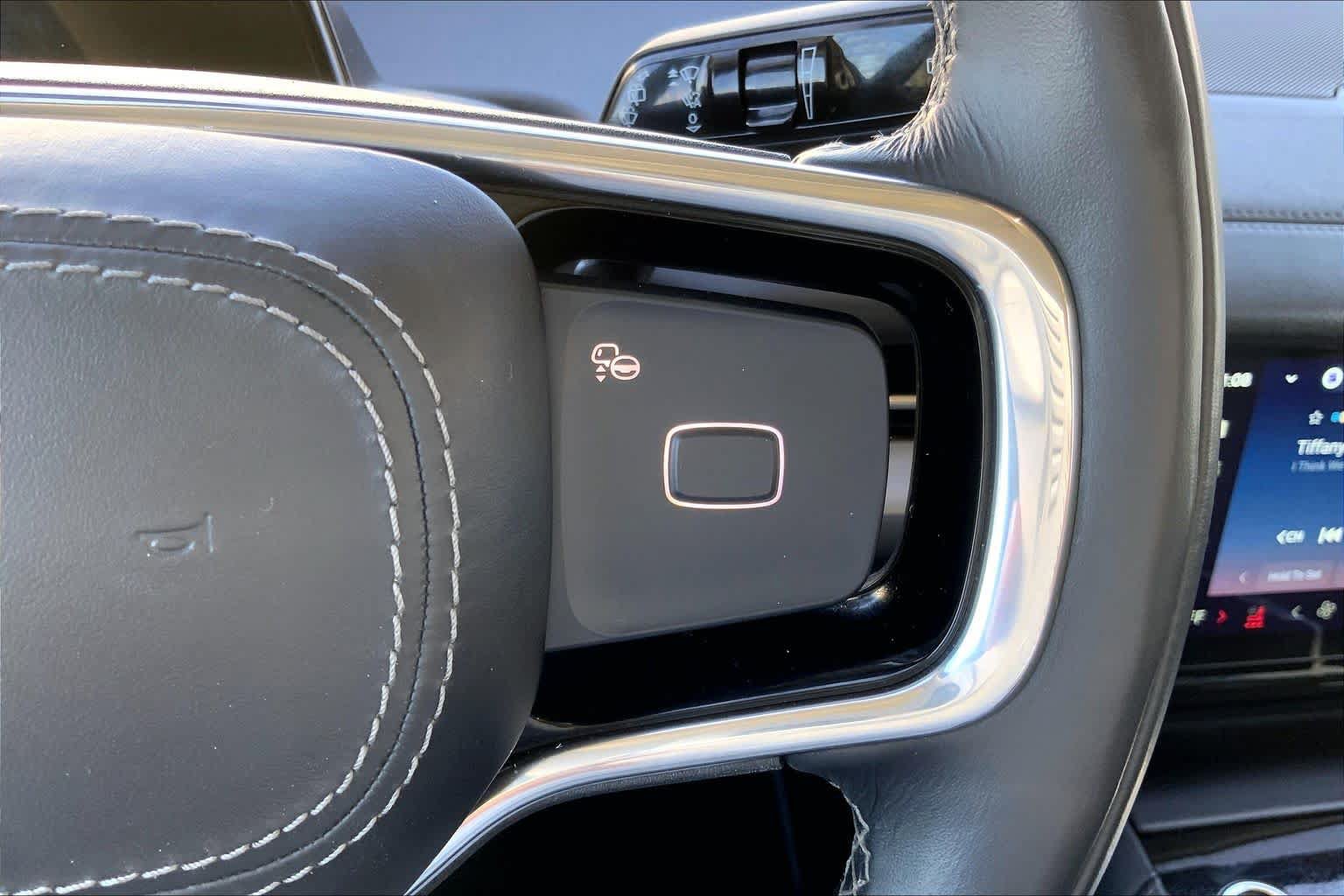 Used 2025 Lincoln Navigator Reserve AWD/4WD image 46
